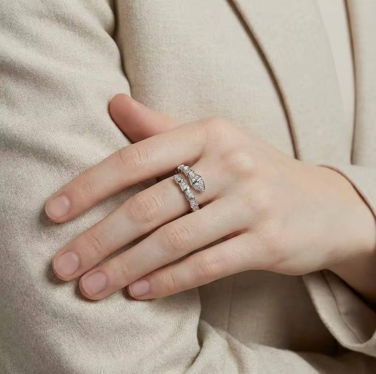 Bague Serpent Moissanite Pavée