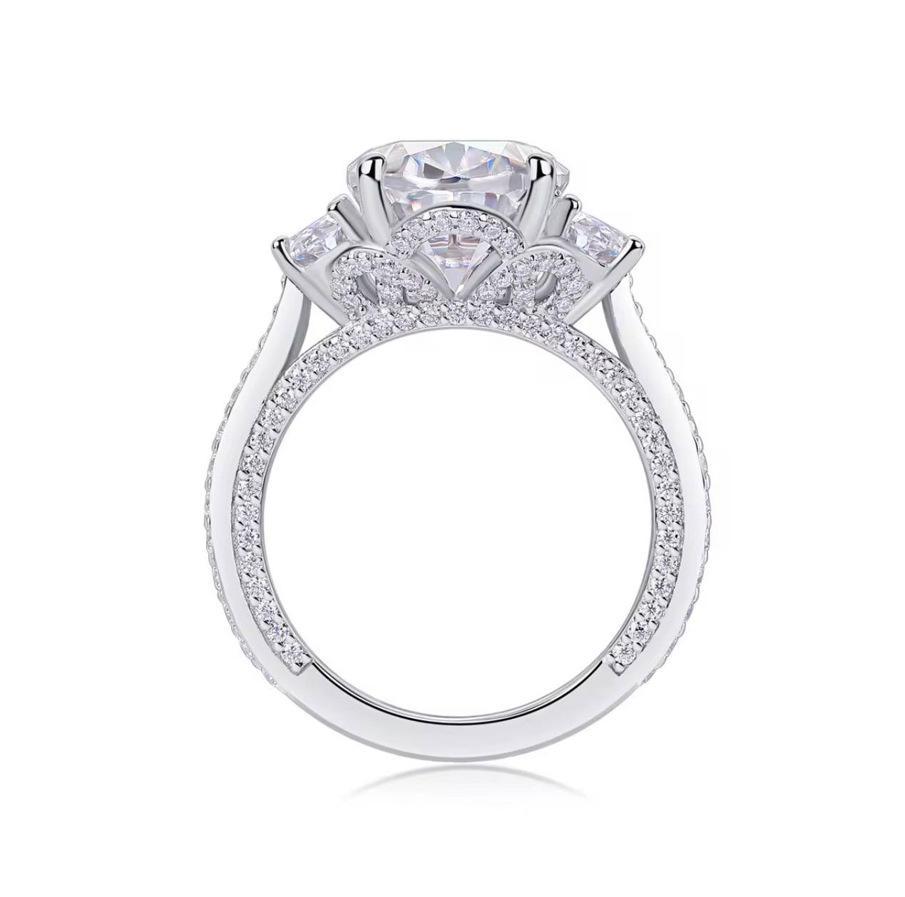 Bague de Fiançailles Élégance Royale – Moissanite Ovale & Argent 925